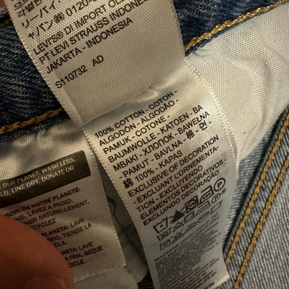 LEVI'S 501 High Waist Button Fly Distressed Jean Shorts in Blue - Picture 10 of 12